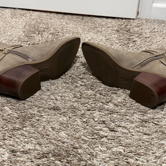 Tan Ankle Boots - Picture 7 of 8